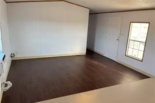 3676 N Avra Rd, Golden Valley, AZ 86413 - Photo 14