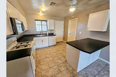 2800 E Thompson Avenue, Kingman, AZ 86409 - Photo 6