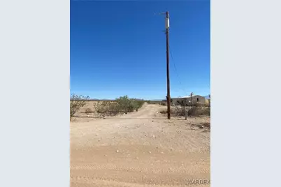 000 W Moenkopi Drive, Golden Valley, AZ 86413 - Photo 14