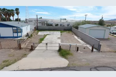 2392 Castle Rock Circle, Bullhead City, AZ 86442 - Photo 2