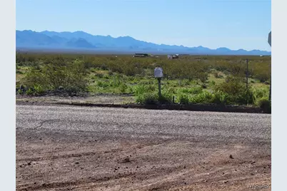 000 Oatman Hwy, Golden Valley, AZ 86413 - Photo 1