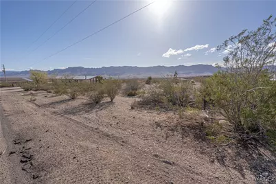 30430 N Haystack Drive, Meadview, AZ 86444 - Photo 2