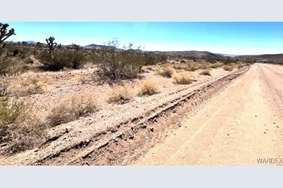 21388 N Spear Boulevard, White Hills, AZ 86445 - Photo 2