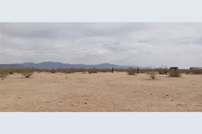 1534 S Glen Canyon Road, Golden Valley, AZ 86413 - Photo 8