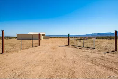 6058 Macayo Drive, Golden Valley, AZ 86413 - Photo 20