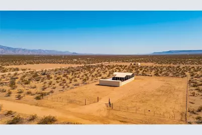 6058 Macayo Drive, Golden Valley, AZ 86413 - Photo 12