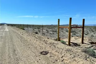 471 W Juniper Dr, Yucca, AZ 86438 - Photo 38