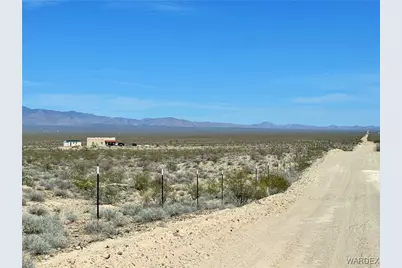 471 W Juniper Drive, Yucca, AZ 86438 - Photo 34