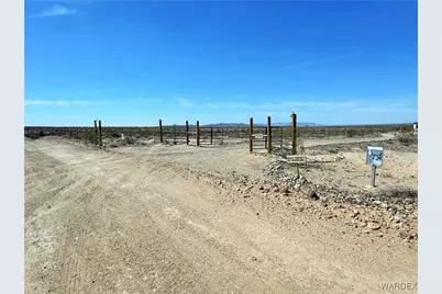 471 W Juniper Drive, Yucca, AZ 86438 - Photo 36