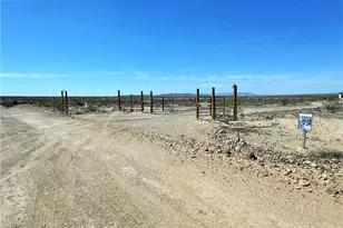 471 W Juniper Dr, Yucca, AZ 86438 - Photo 36