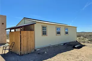 471 W Juniper Dr, Yucca, AZ 86438 - Photo 16