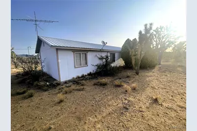 18500 N Pueblo Road, Dolan Springs, AZ 86441 - Photo 8