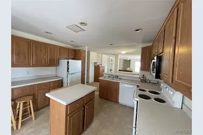 26196 N Tamarisk Street, Meadview, AZ 86444 - Photo 28