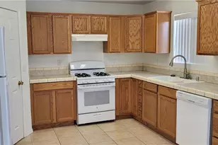 652 Holly St, Bullhead City, AZ 86442 - Photo 6