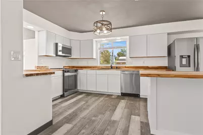 8286 S Green Valley Road, Mohave Valley, AZ 86440 - Photo 14