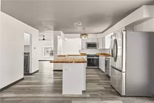 8286 S Green Valley Rd, Mohave Valley, AZ 86440 - Photo 18