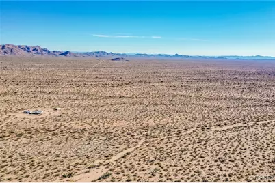 7190 E Red Barrel Road, Yucca, AZ 86438 - Photo 64