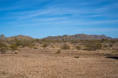 7190 E Red Barrel Road, Yucca, AZ 86438 - Photo 58