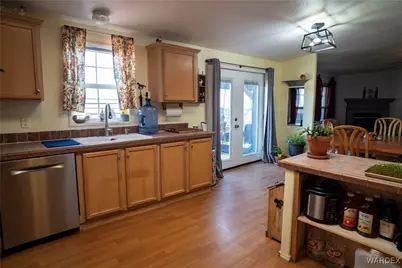 7190 E Red Barrel Road, Yucca, AZ 86438 - Photo 12