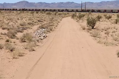 313-08-076 Edam, Kingman, AZ 86401 - Photo 4