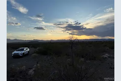 3834 Collins Drive, Golden Valley, AZ 86413 - Photo 22