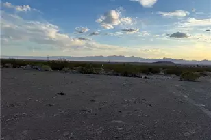 3834 Collins Dr, Golden Valley, AZ 86413 - Photo 1