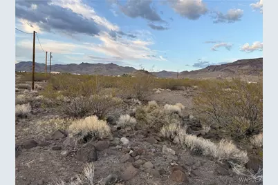 3834 Collins Drive, Golden Valley, AZ 86413 - Photo 10