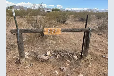 897 S Elgin Road, Golden Valley, AZ 86413 - Photo 1