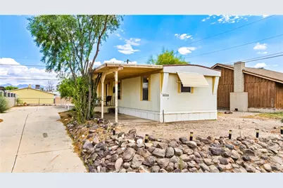 2502 Camino Del Rio, Bullhead City, AZ 86442 - Photo 1