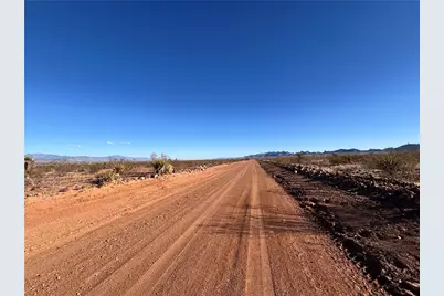 Lot 3 N Dilkon Rd., Golden Valley, AZ 86413 - Photo 6