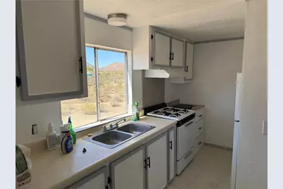 5232 N Cove Road, Golden Valley, AZ 86413 - Photo 12