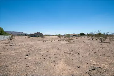 2705 W Shauna Drive, Golden Valley, AZ 86413 - Photo 18