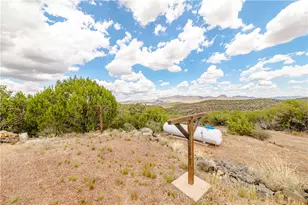 11030 S Quarter Horse Rd, Wikieup, AZ 85360 - Photo 20