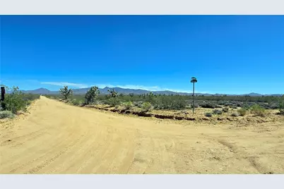 5558 E Red Barrel Road, Yucca, AZ 86438 - Photo 50