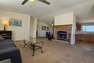 5558 E Red Barrel Rd, Yucca, AZ 86438 - Photo 4