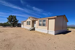 5558 E Red Barrel Rd, Yucca, AZ 86438 - Photo 46