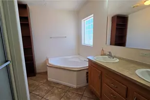 5558 E Red Barrel Rd, Yucca, AZ 86438 - Photo 22