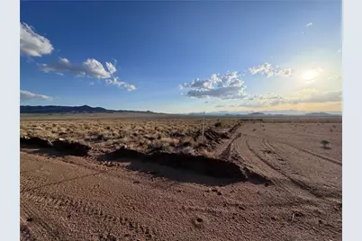 000 N Dustin Drive, Kingman, AZ 86401 - Photo 4