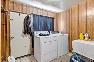 1971 Imperial Dr, Bullhead City, AZ 86442 - Photo 12