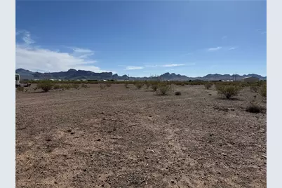 000 S Concho, Golden Valley, AZ 86413 - Photo 8