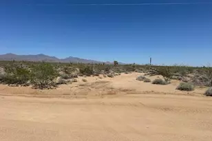 24231013 S Gene Autry Rd, Yucca, AZ 86438 - Photo 1