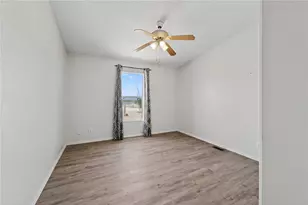 19532 S Lone Ranger Rd, Yucca, AZ 86438 - Photo 24