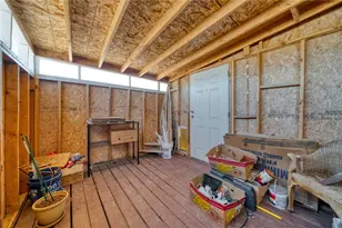 19532 S Lone Ranger Rd, Yucca, AZ 86438 - Photo 16