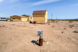 19532 S Lone Ranger Rd, Yucca, AZ 86438 - Photo 10