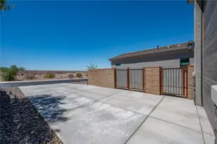 3259 Esmerelda Dr, Bullhead City, AZ 86429 - Photo 12