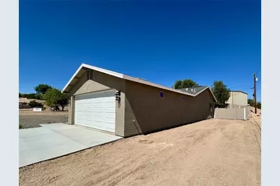 13228 San Luis, Topock, AZ 86436 - Photo 4