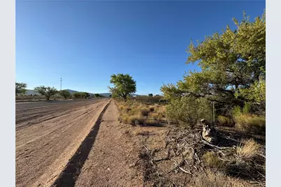 7084 E Concho Drive, Kingman, AZ 86401 - Photo 6
