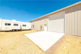 5730 W Golden Valley Dr, Golden Valley, AZ 86413 - Photo 16