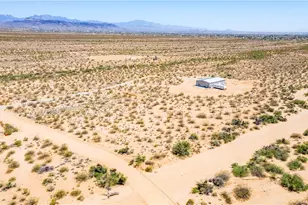 5730 W Golden Valley Dr, Golden Valley, AZ 86413 - Photo 24