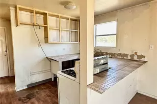 26915 W El Dorado Dr, Seligman, AZ 86337 - Photo 4
